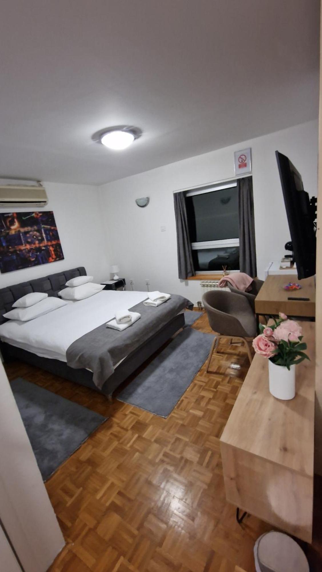 Olimpus Apartmani Bd Banjaluka Banja Luka Rom bilde